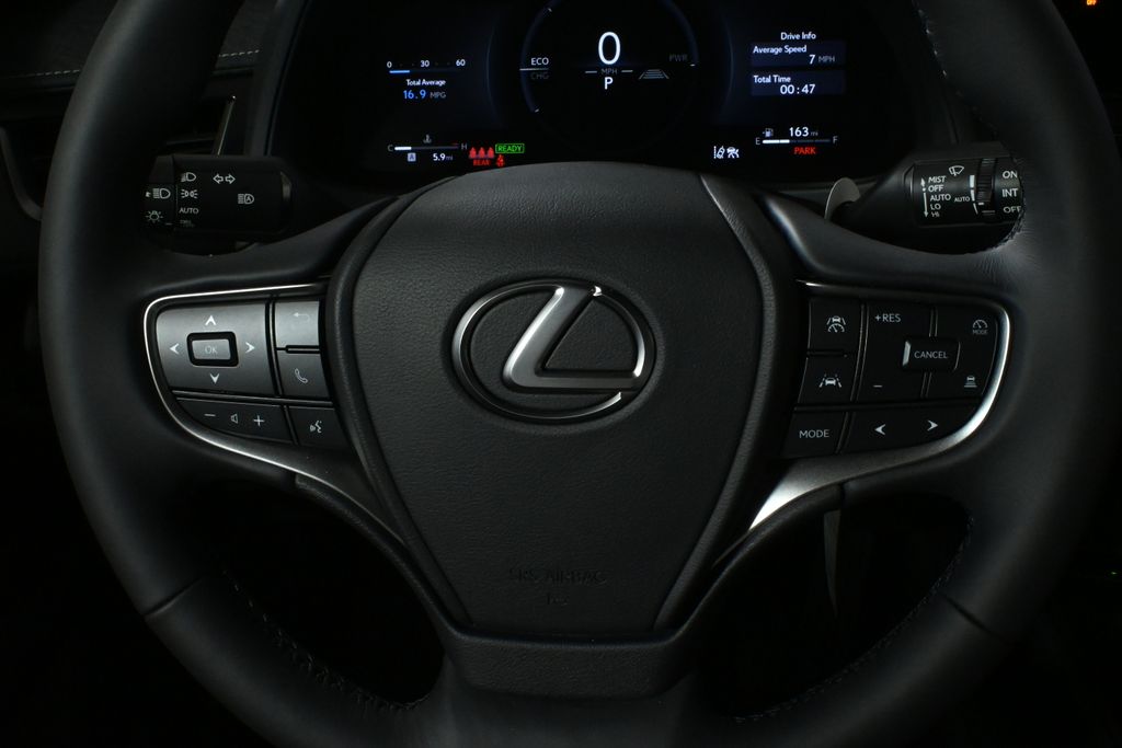 Thumbnail: 2025 Lexus UX - 19