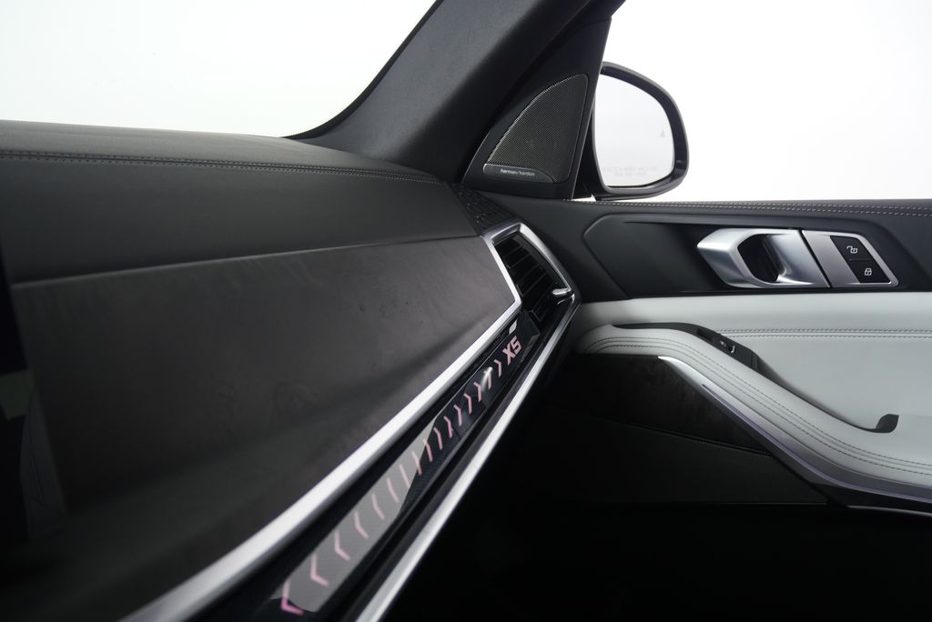 Thumbnail: 2026 BMW X5 - 24