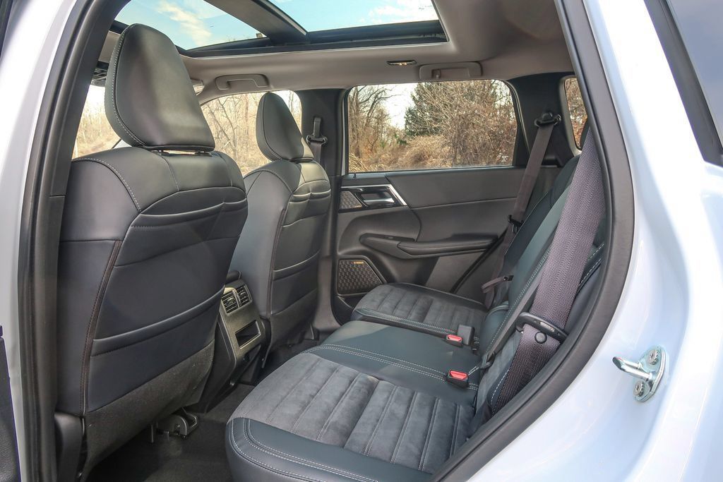 2026 Mitsubishi Outlander SE 2.5 S-AWC