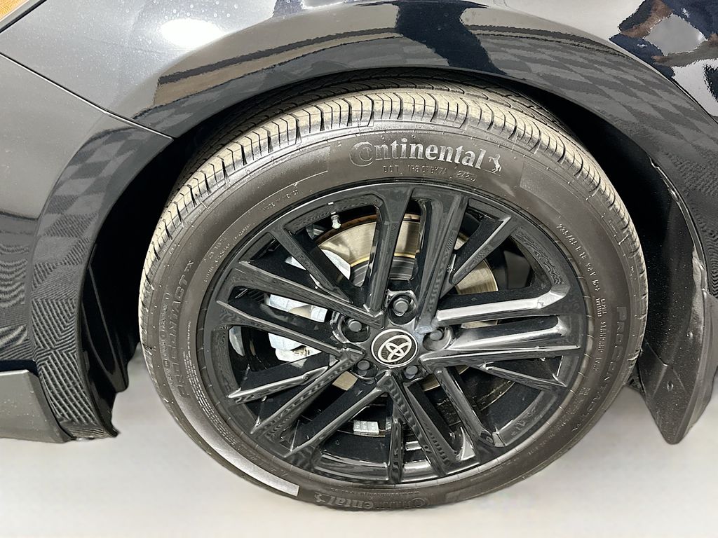 Thumbnail: 2025 Toyota Camry - 31