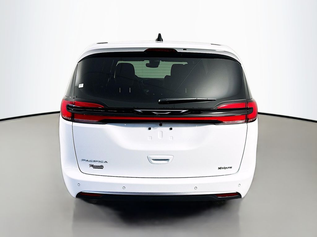 ChryslerPacifica6