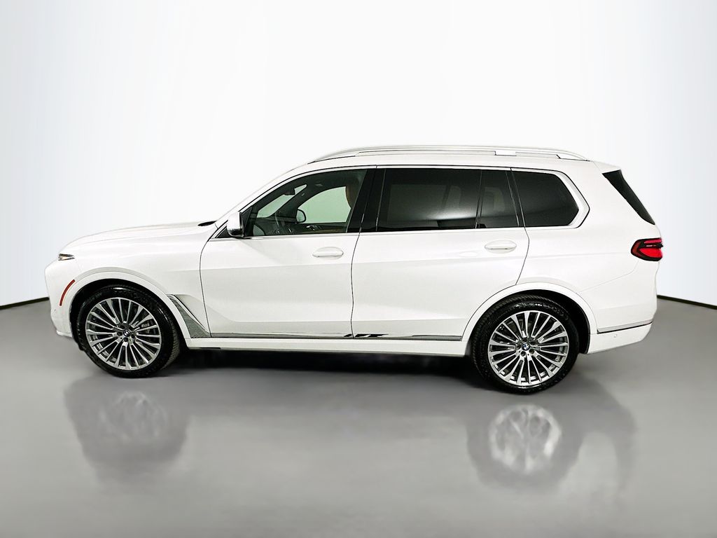Thumbnail: 2025 BMW X7 - 8
