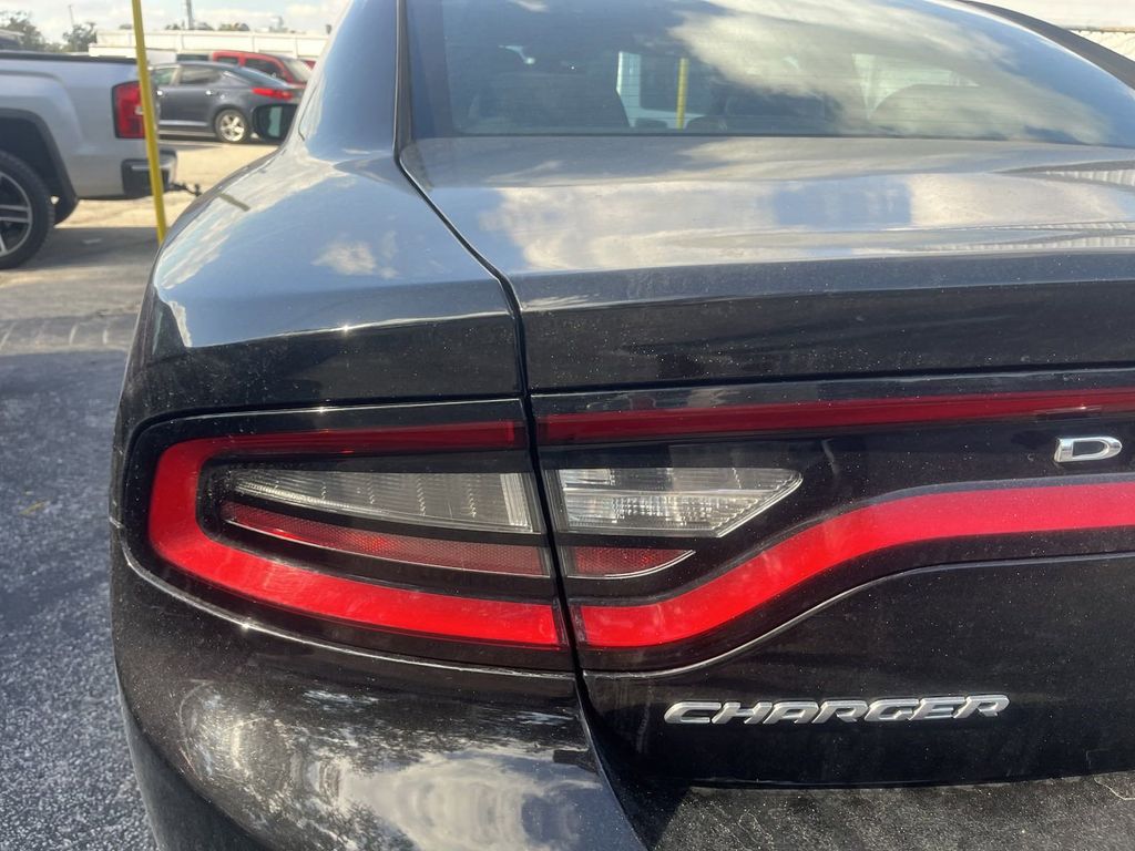 2022 Dodge Charger SXT 8