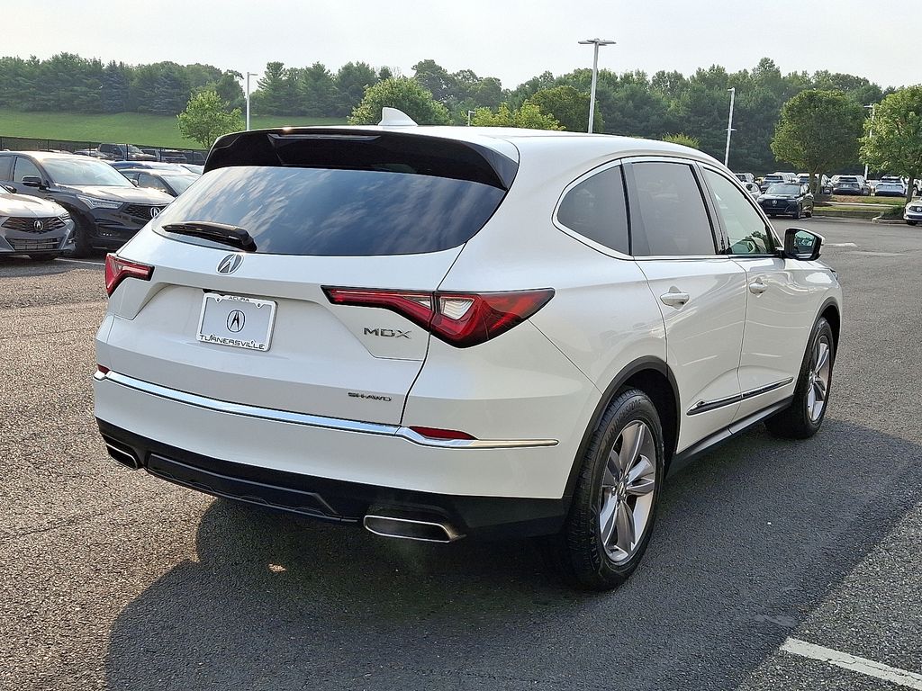 Thumbnail: 2023 Acura MDX - 6