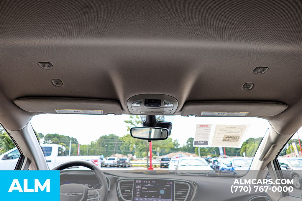 2023 Chrysler Pacifica Touring L photo 63