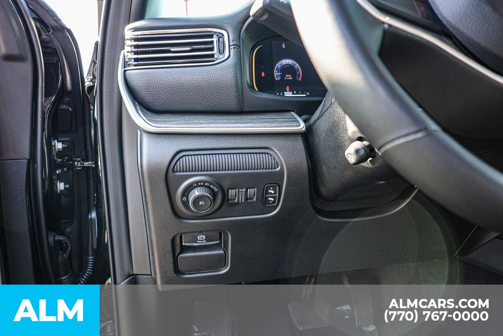 Used 2024 Black Jeep Series II image 28