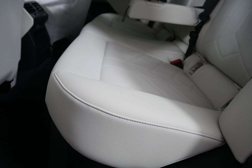 2026 BMW 5 Series 530i 14