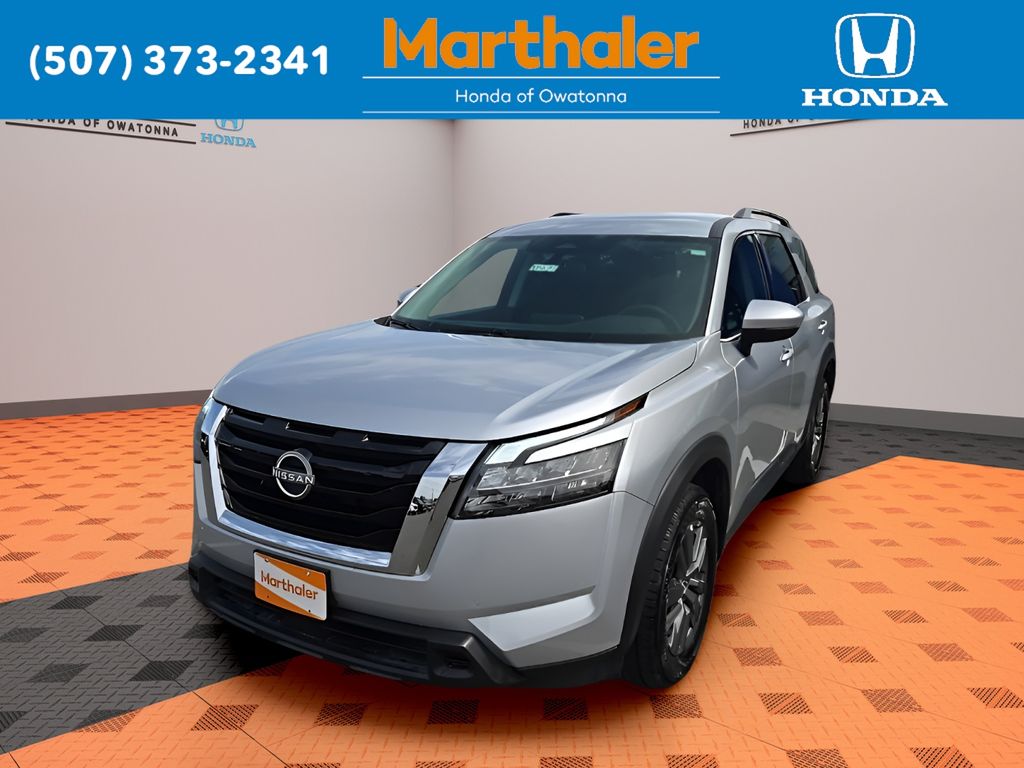 Brilliant Silver Metallic 2025 Nissan Pathfinder SUV / Crossover Front-Wheel Drive 9-Speed Automatic