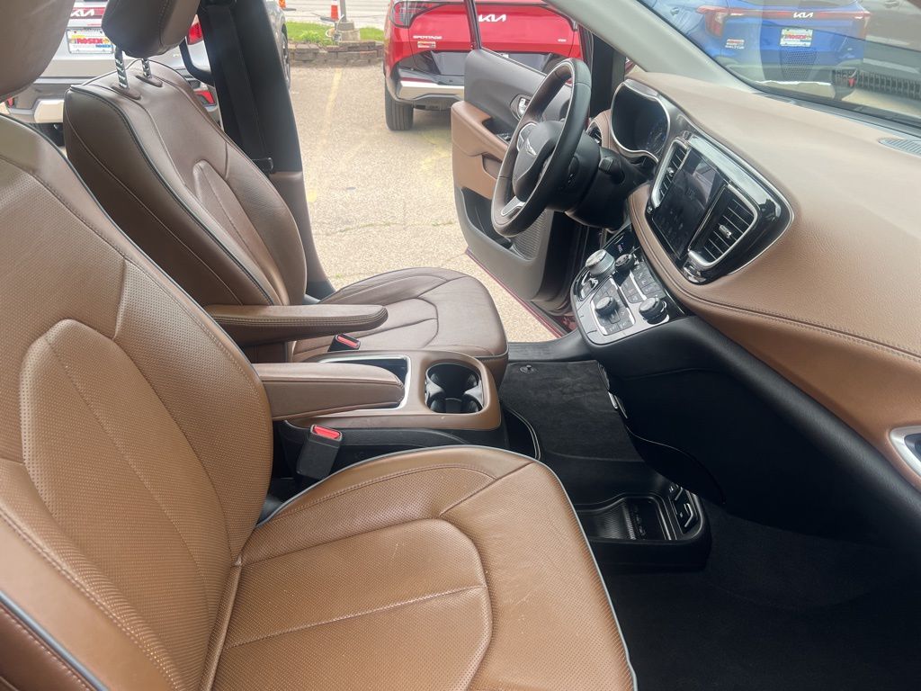 2018 Chrysler Pacifica Limited photo