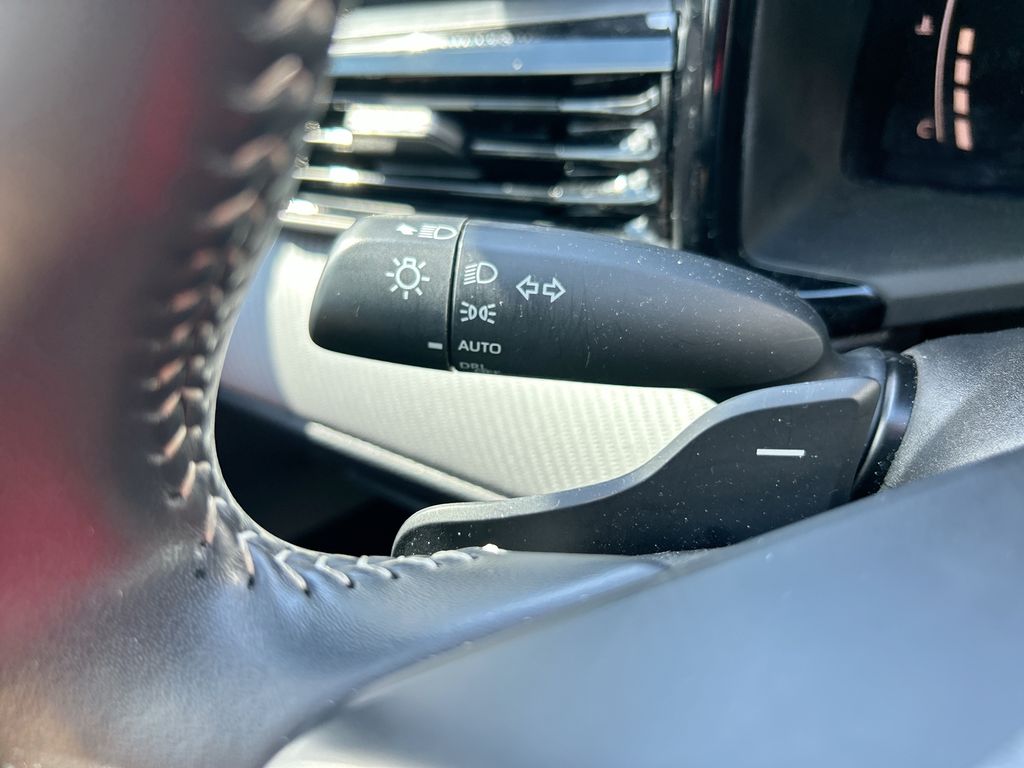 Thumbnail: 2025 Toyota Camry - 21