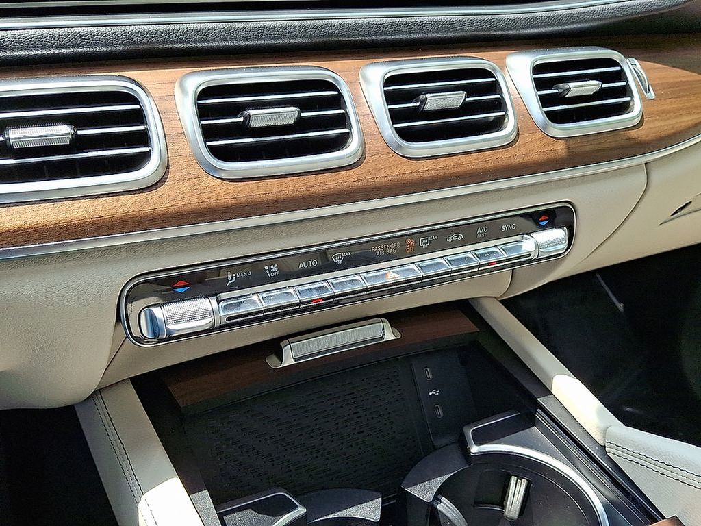 Thumbnail: 2025 Mercedes-Benz GLE - 13