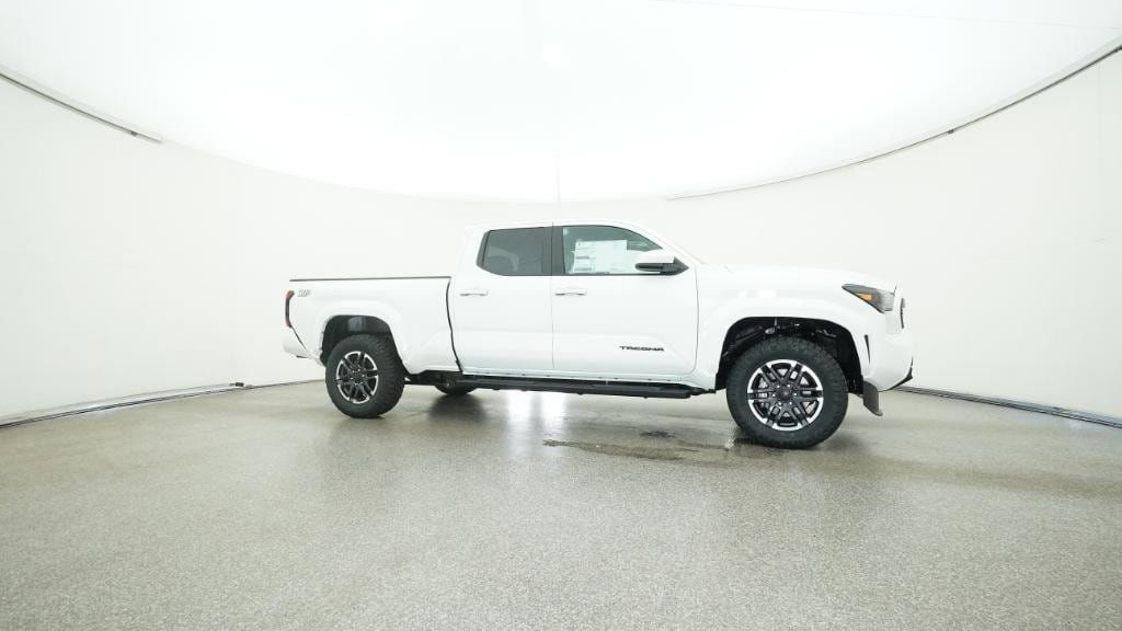 2025 Toyota Tacoma TRD Sport 2