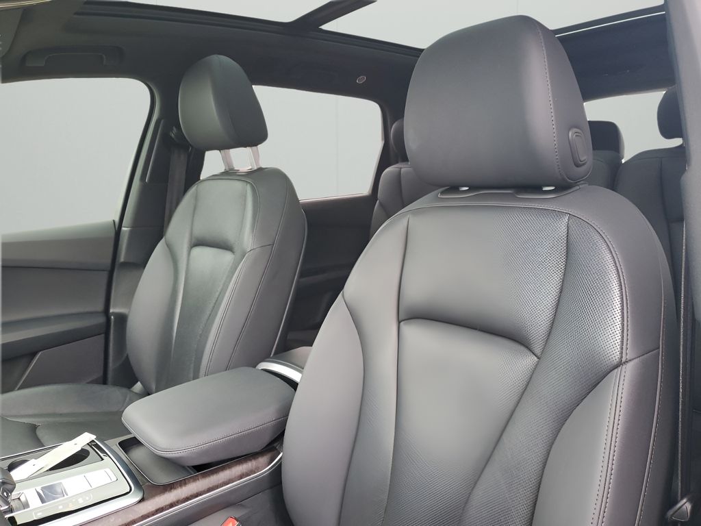 Used Car 2020 Audi Q7  55 Prestige For Sale Under $30,000 In Austin, Texas