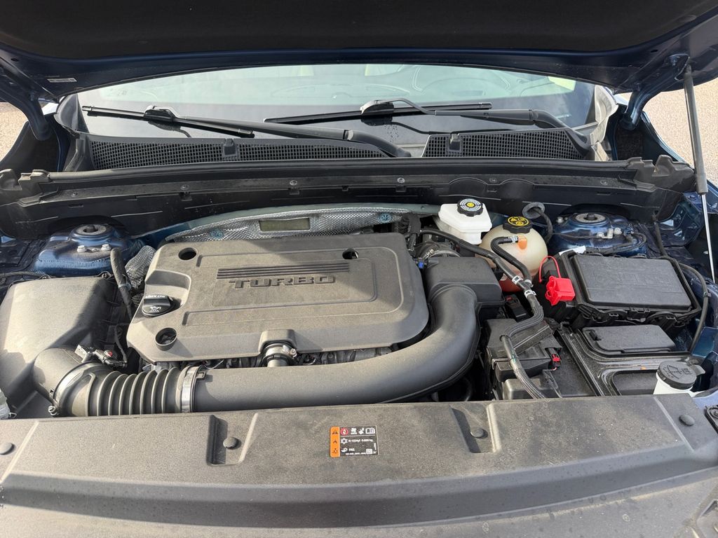 used 2023 Buick Envision car, priced at $26,246
