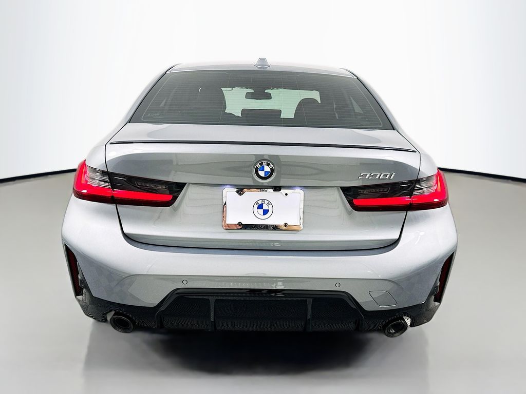 Thumbnail: 2026 BMW 3 Series - 6