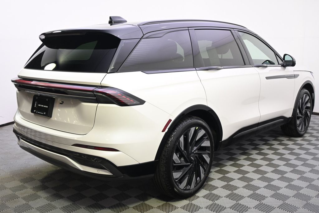 New 2026 White Lincoln Reserve image 7