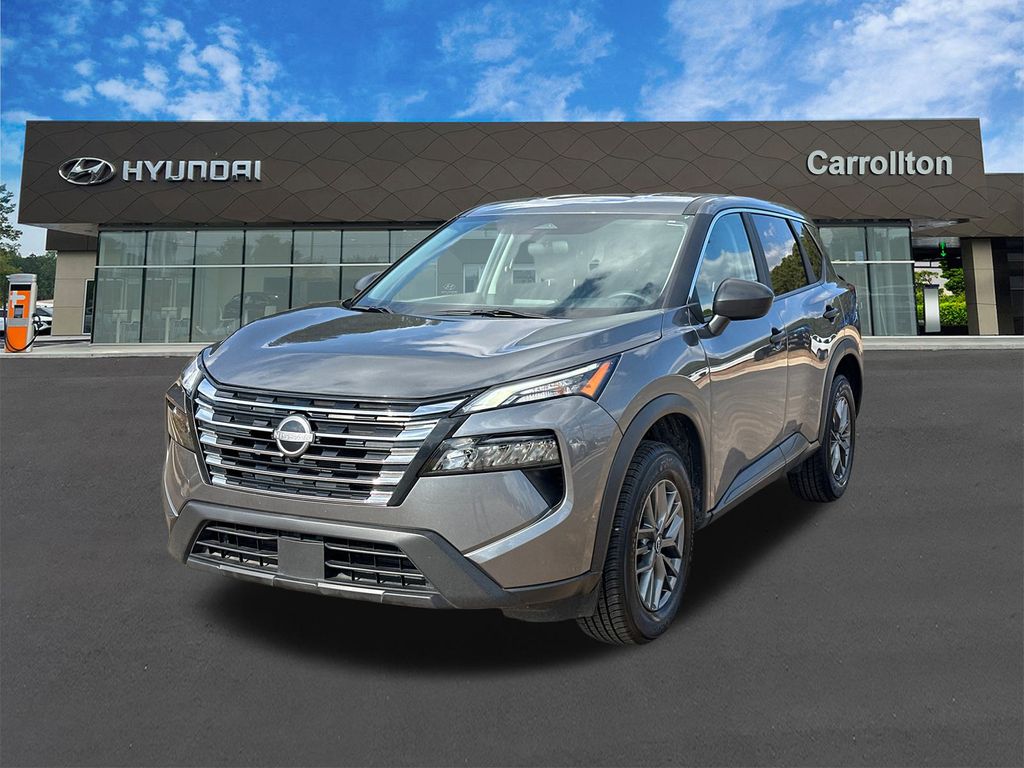 2024 Nissan Rogue S's photo