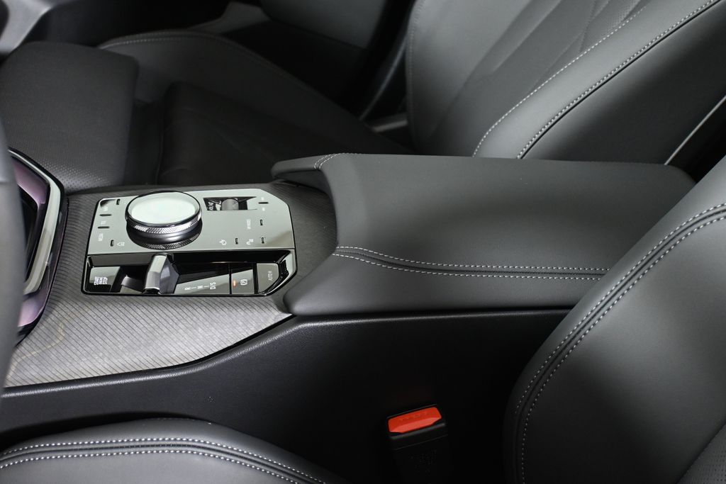 Thumbnail: 2026 BMW X3 - 24