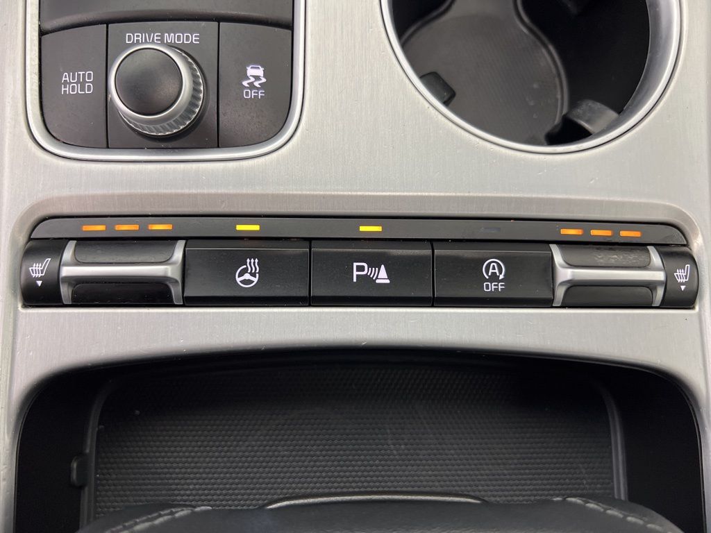 Used 2018 Black Kia GT image 25