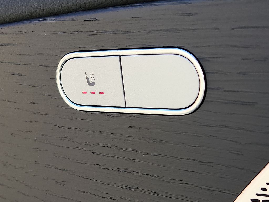 Thumbnail: 2026 Mercedes-Benz GLE - 7