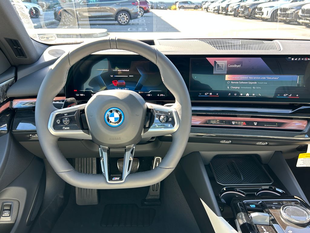 2025 BMW i5 eDrive40 17