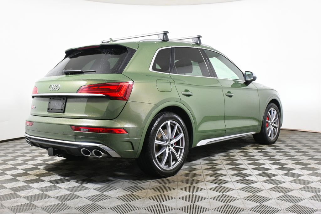 Thumbnail: 2022 Audi SQ5 - 7