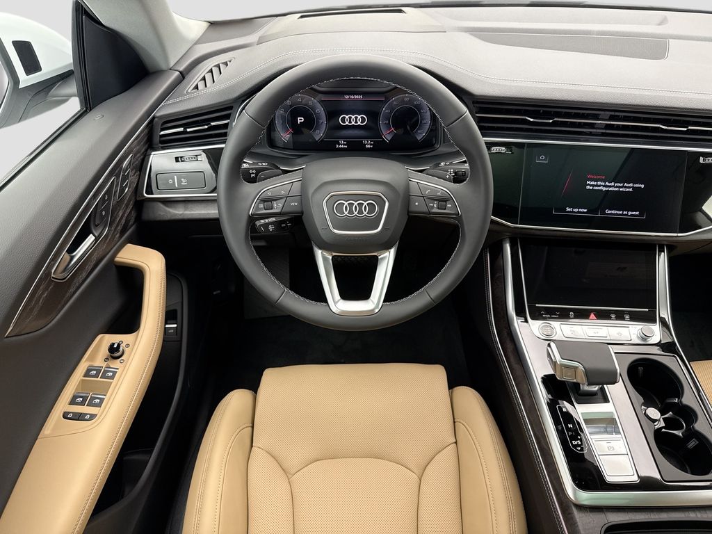 Thumbnail: 2026 Audi Q8 - 10