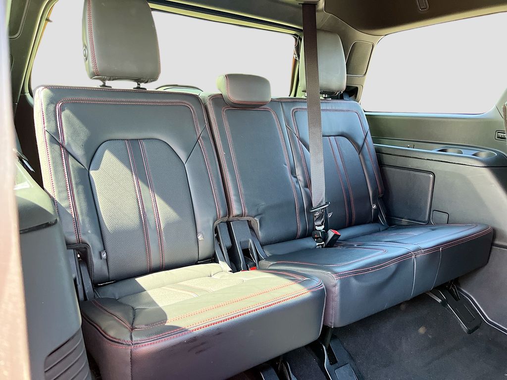 Used 2024 Silver Ford Limited image 29
