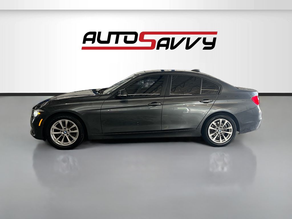 Used 2018 Gray BMW 320i image 4