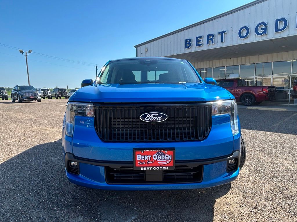 New 2026 Ford Maverick Lobo Standard 4D Crew Cab in McAllen #F2443