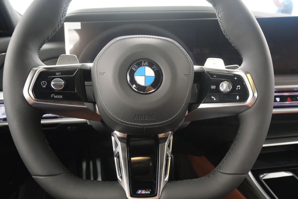 2024 BMW 7 Series 760i xDrive 22