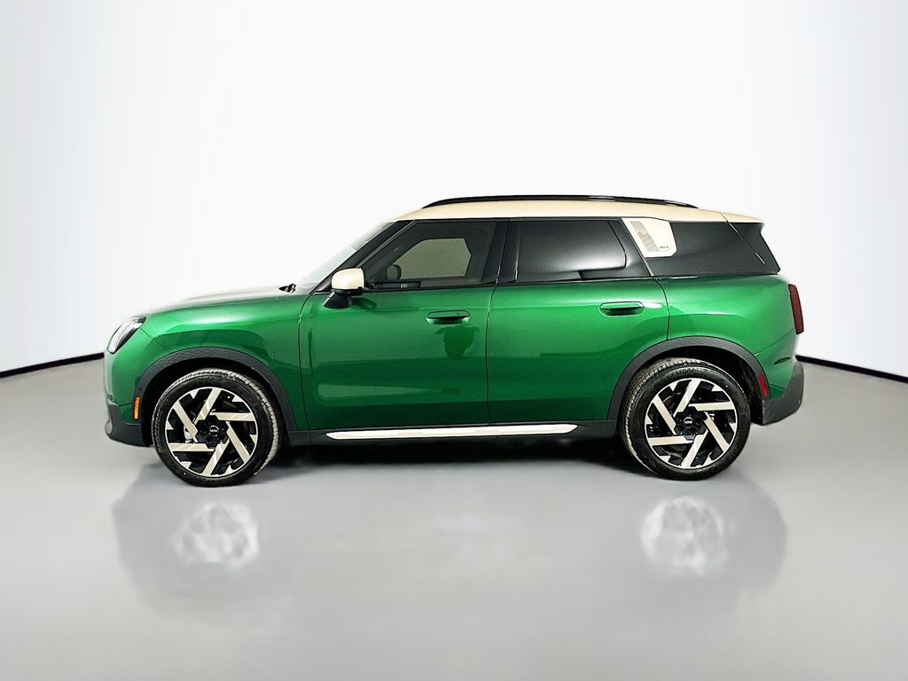 2025 MINI Cooper Countryman Iconic 8