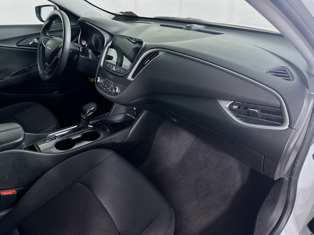 Used 2023 White Chevrolet LT image 30