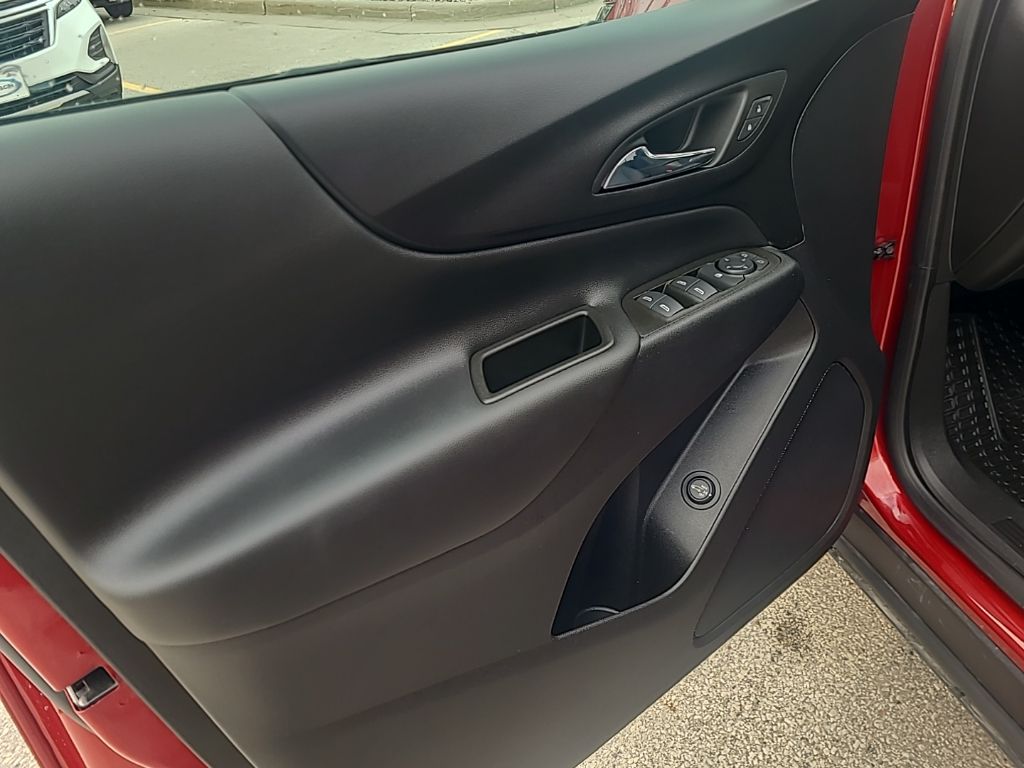 used 2023 Chevrolet Equinox car, priced at $22,447