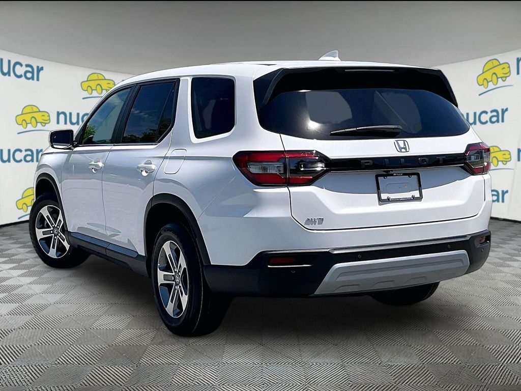 2025 Honda Pilot — photo 4