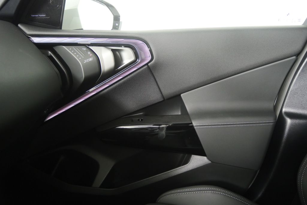 Thumbnail: 2026 BMW X3 - 23