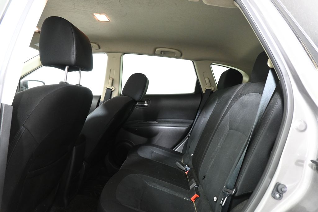 Thumbnail: 2015 Nissan Rogue - 7