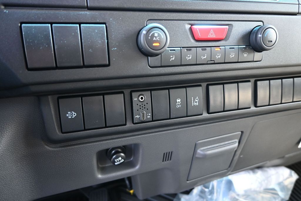 2026 Isuzu NPR XD 