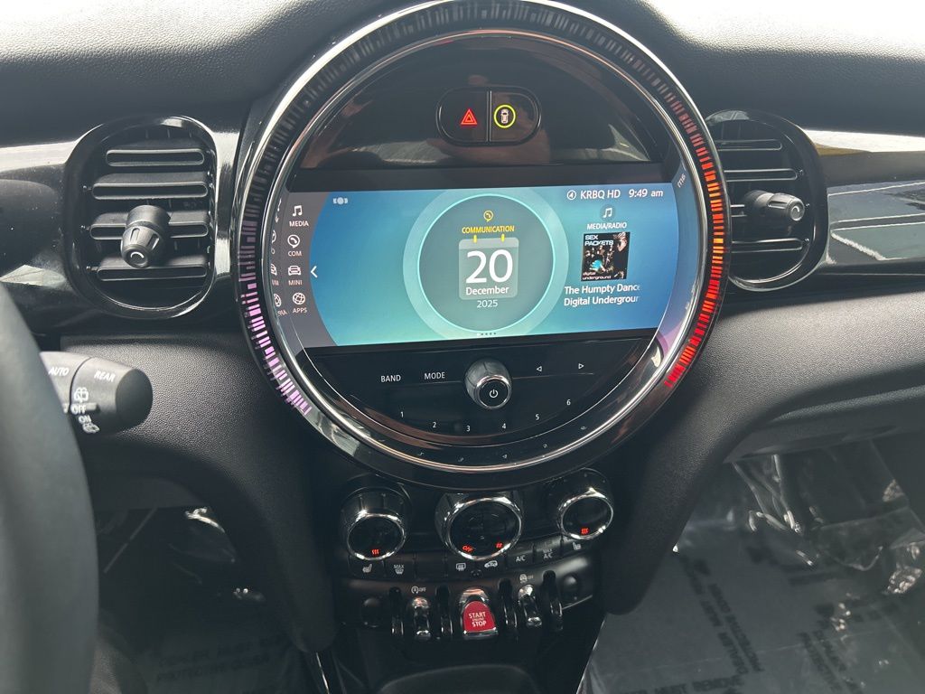 Thumbnail: 2023 MINI Cooper - 10