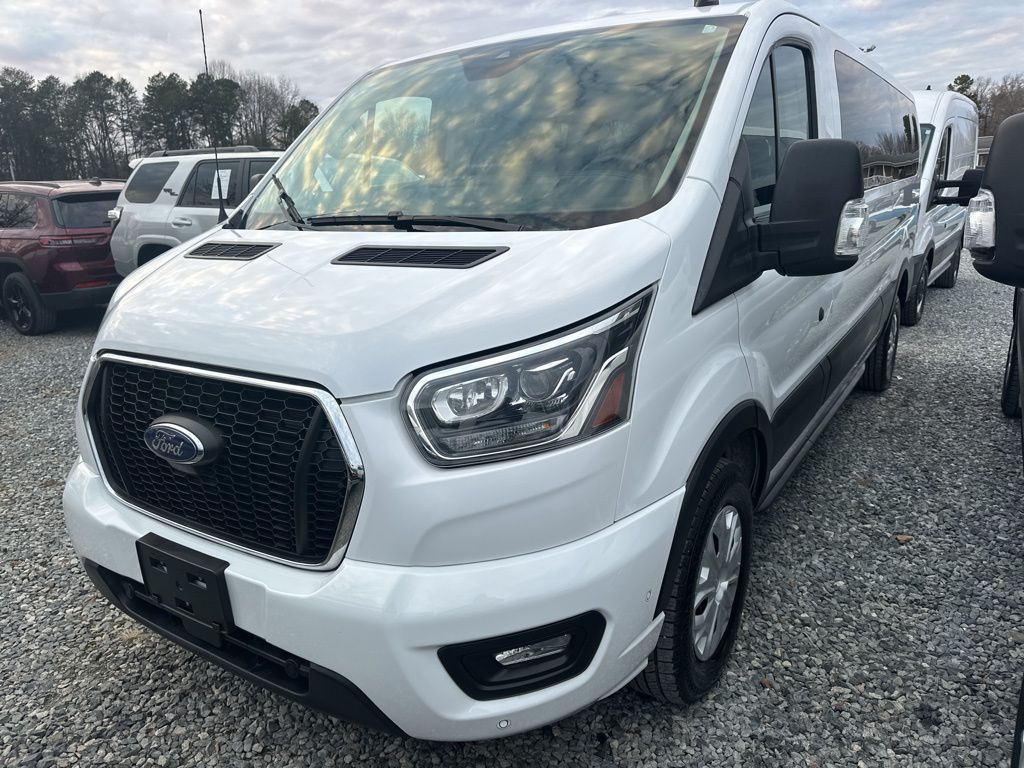2023 Ford Transit-350 XLT's photo