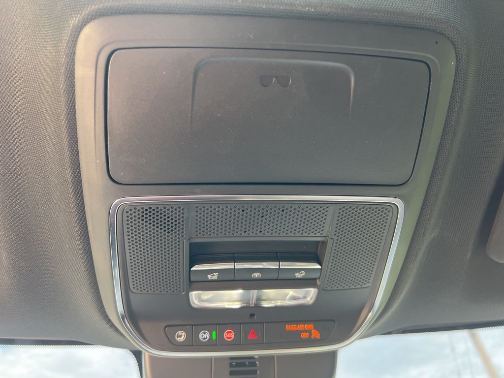 Used 2024 Chevrolet Traverse SUV