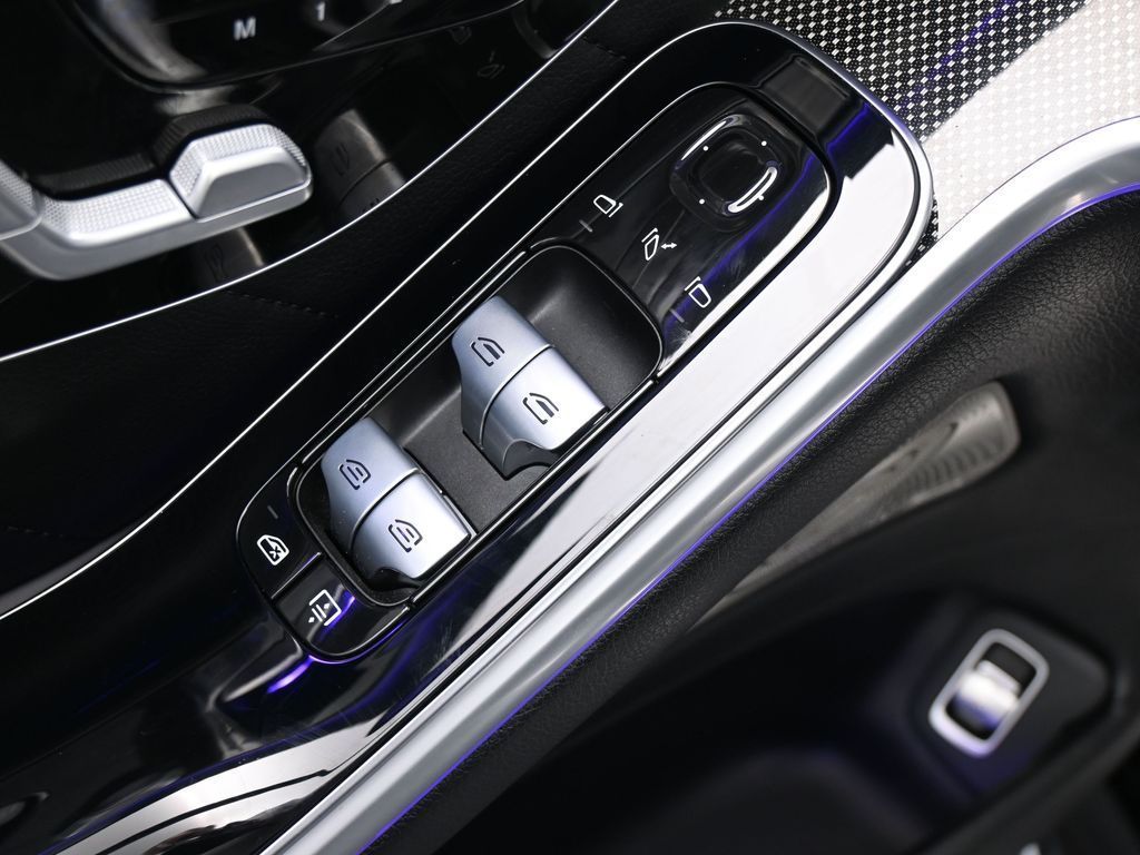 Used 2022 Onyx Black/Mojave Silver Mercedes-Benz S 580 image 19