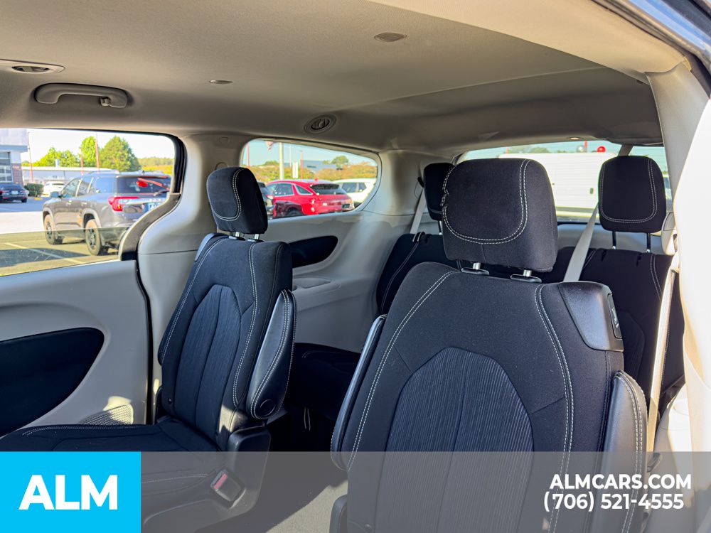 Used 2023 Gray Chrysler LX image 10