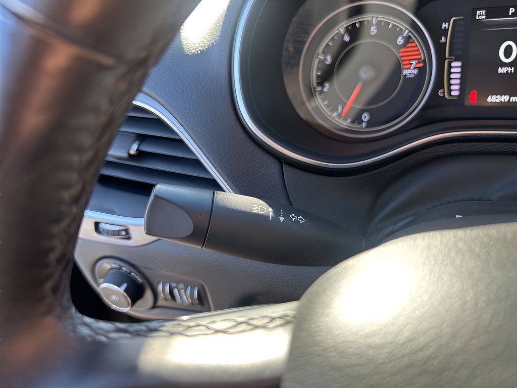 Used Car 2021 Jeep Cherokee  Latitude Plus For Sale Under $20,000 In Austin, Texas