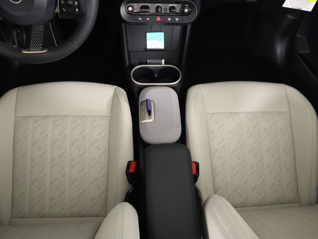 Thumbnail: 2026 MINI Cooper - 25