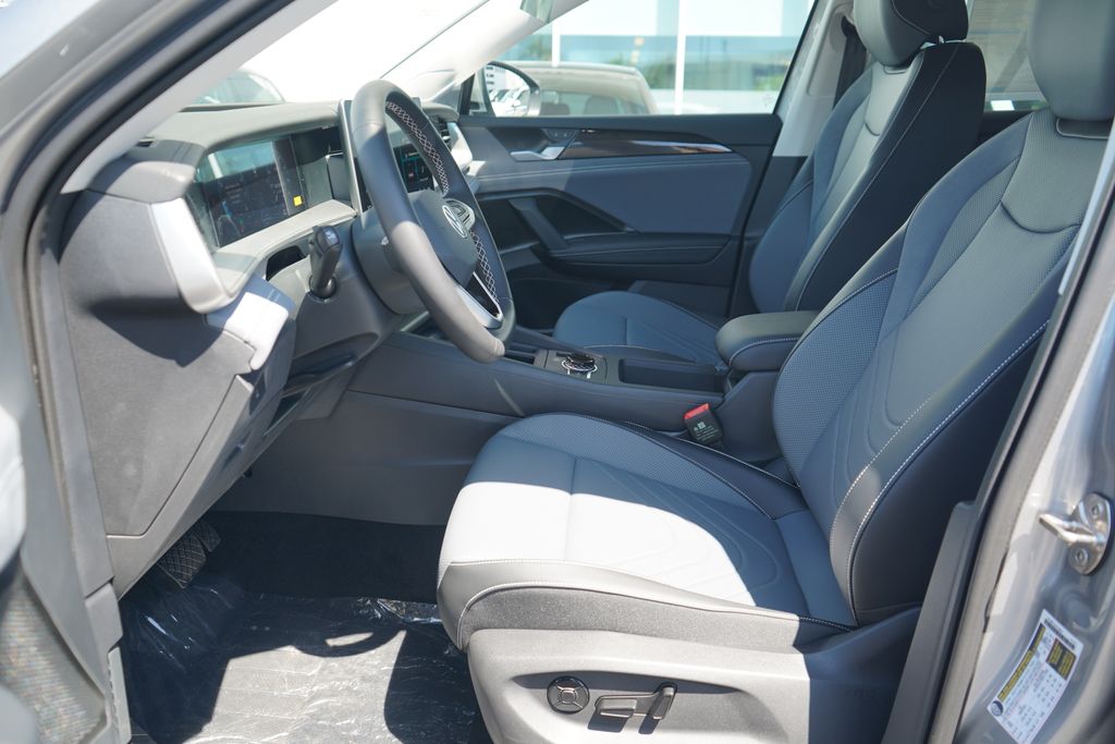 Thumbnail: 2025 Volkswagen Tiguan - 6