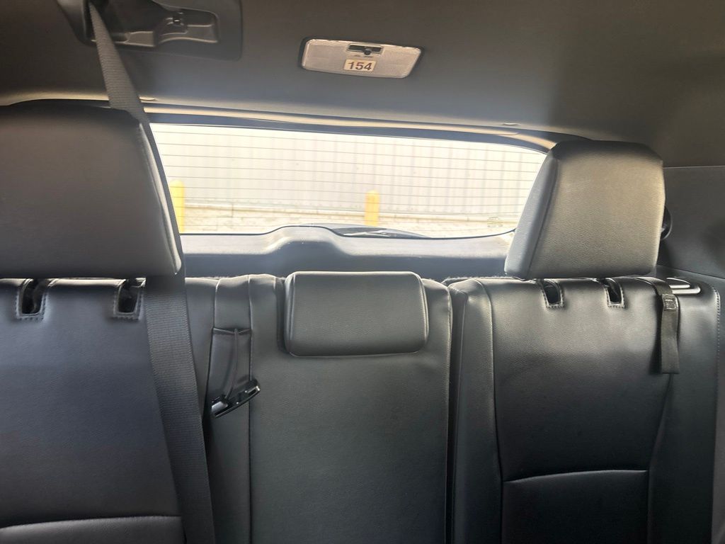 Used 2025 Toyota Highlander SUV