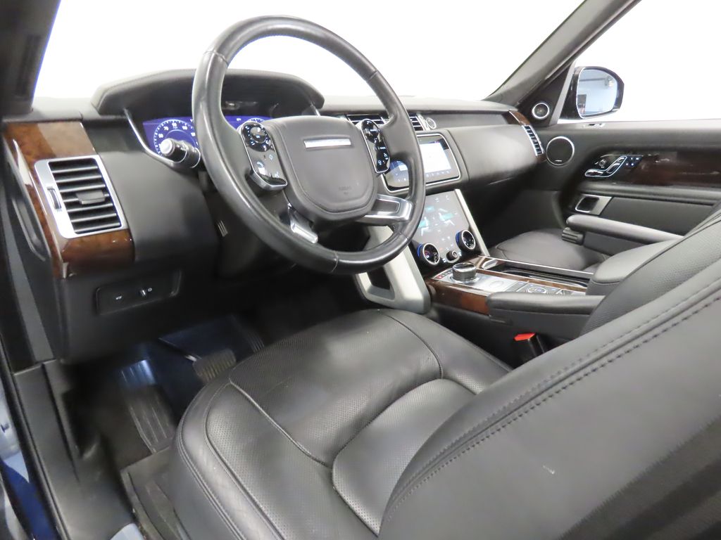 Thumbnail: 2019 Land Rover Range Rover - 4