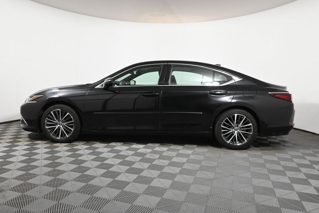 Thumbnail: 2023 Lexus ES - 2