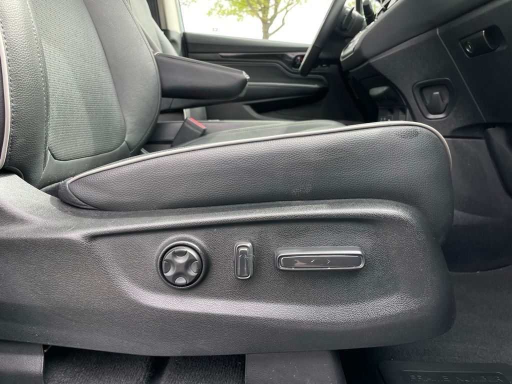 Thumbnail: 2025 Honda Odyssey - 31